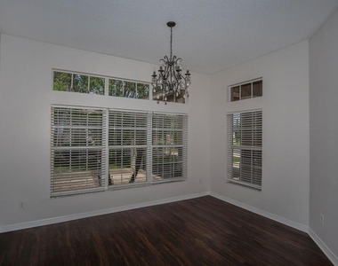 664 Cedar Forest Circle - Photo Thumbnail 6