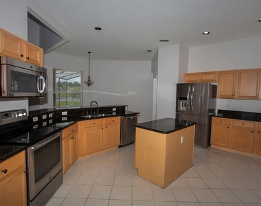 664 Cedar Forest Circle - Photo Thumbnail 11
