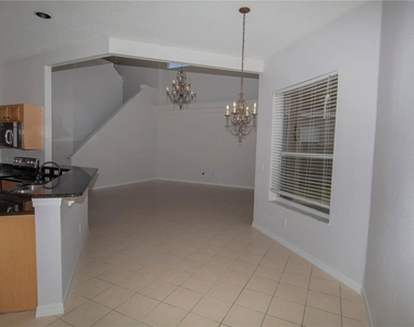 664 Cedar Forest Circle - Photo Thumbnail 13