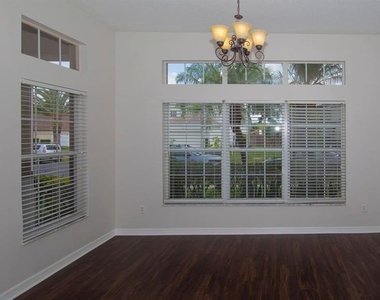 664 Cedar Forest Circle - Photo Thumbnail 3