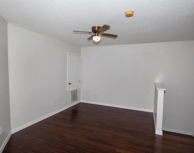 664 Cedar Forest Circle - Photo Thumbnail 23