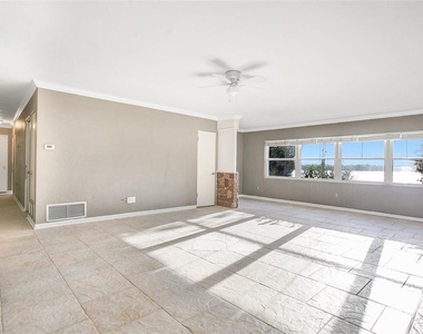 7000 Cane Hills Circle - Photo Thumbnail 3