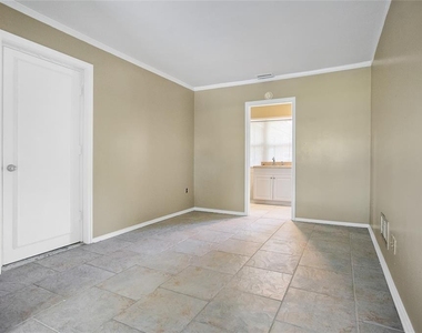 7000 Cane Hills Circle - Photo Thumbnail 14