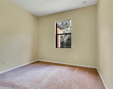10102 Caroline Park Drive - Photo Thumbnail 17