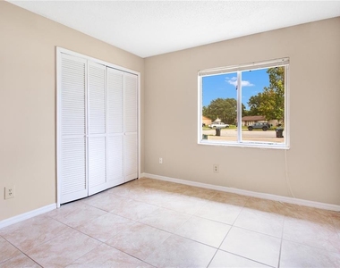2610 Adela Avenue - Photo Thumbnail 10