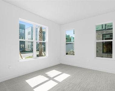 2362 Brix Street - Photo Thumbnail 3