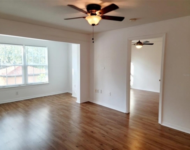 5475 Vineland Road - Photo Thumbnail 10