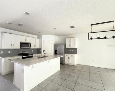 3741 Crimson Clover Drive - Photo Thumbnail 2