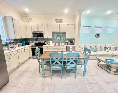 8036 Surf Street - Photo Thumbnail 9