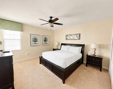 9030 Shadow Mountain Street - Photo Thumbnail 12