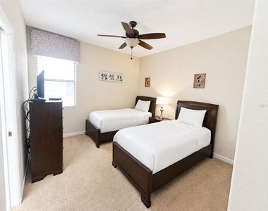 9030 Shadow Mountain Street - Photo Thumbnail 15