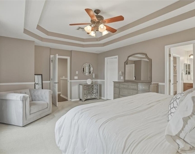 13013 Overstreet Road - Photo Thumbnail 22