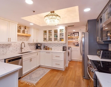 7550 Hinson Street - Photo Thumbnail 8