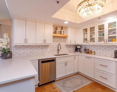 7550 Hinson Street - Photo Thumbnail 7
