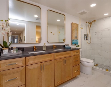 7550 Hinson Street - Photo Thumbnail 28