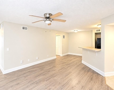 4518 Commander Drive - Photo Thumbnail 5