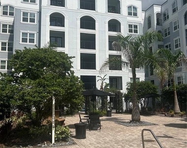 300 E South Street - Photo Thumbnail 17