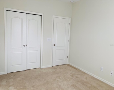 7243 Shadeview Alley - Photo Thumbnail 12