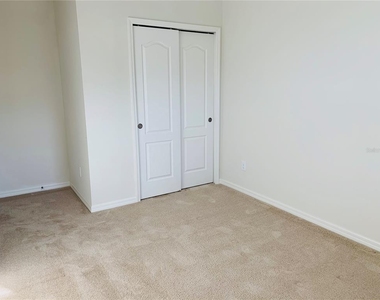 7243 Shadeview Alley - Photo Thumbnail 14