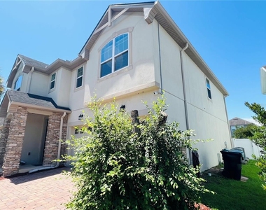 8622 Lovett Avenue - Photo Thumbnail 1