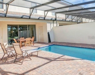 8818 Geneve Court - Photo Thumbnail 11