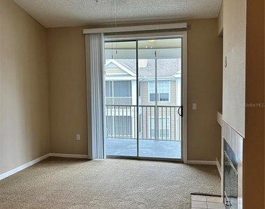13102 Mulberry Park Drive - Photo Thumbnail 4