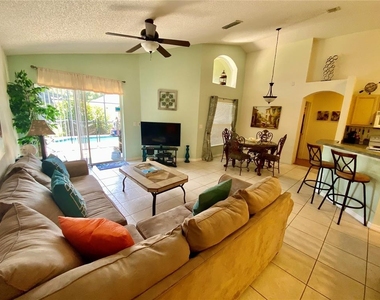 8544 Sunrise Key Drive - Photo Thumbnail 4