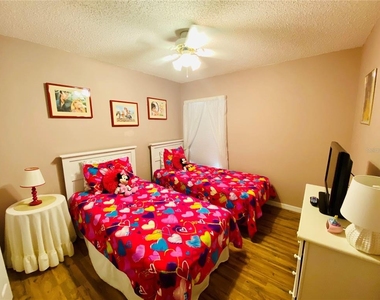 8544 Sunrise Key Drive - Photo Thumbnail 10