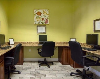 8544 Sunrise Key Drive - Photo Thumbnail 29