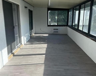 10718 Windsor Place - Photo Thumbnail 1