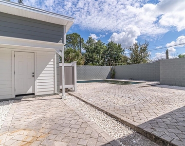 1558 Drexel Avenue Ne - Photo Thumbnail 17