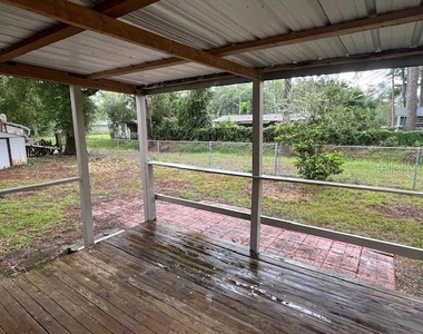 2832 Nw 44th Place - Photo Thumbnail 9