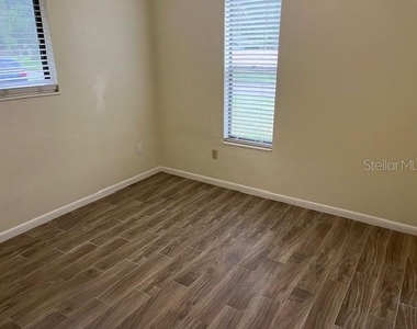 2832 Nw 44th Place - Photo Thumbnail 5