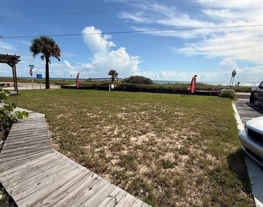 1896 Oceanshore Boulevard - Photo Thumbnail 8