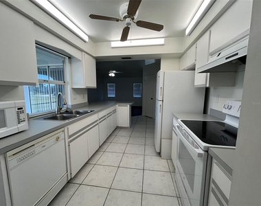 26453 Trinilas Drive - Photo Thumbnail 5