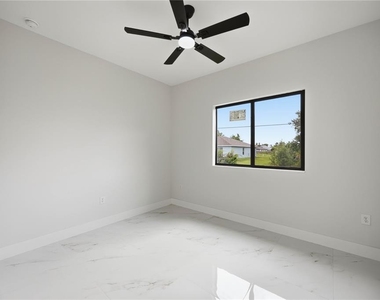 18356 Troon Avenue - Photo Thumbnail 13