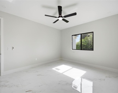 18356 Troon Avenue - Photo Thumbnail 24