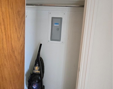 632 Linden Street - Photo Thumbnail 11