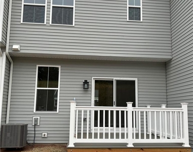 7680 Clayton Avenue - Photo Thumbnail 17