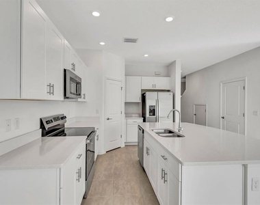 16556 Bergamo Place - Photo Thumbnail 8