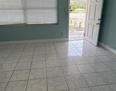 2216 Webber Street - Photo Thumbnail 5