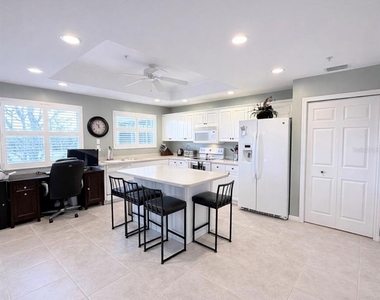 6318 Grand Oak Circle - Photo Thumbnail 21