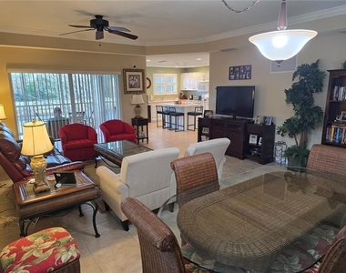 6318 Grand Oak Circle - Photo Thumbnail 15