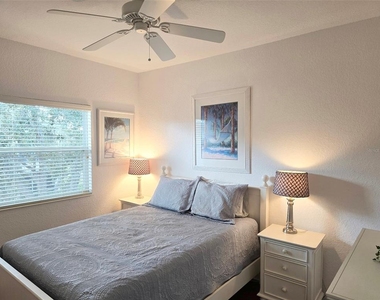 6318 Grand Oak Circle - Photo Thumbnail 37
