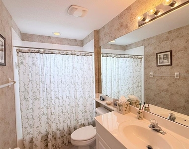 6318 Grand Oak Circle - Photo Thumbnail 39
