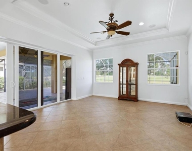 262 Montelluna Drive - Photo Thumbnail 9