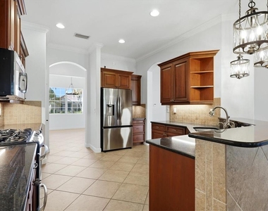 262 Montelluna Drive - Photo Thumbnail 12