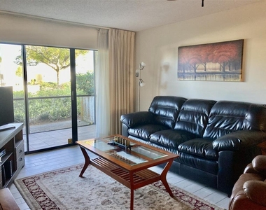 6114 43rd Street W - Photo Thumbnail 3