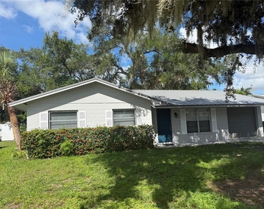 3412 Spainwood Drive - Photo Thumbnail 1