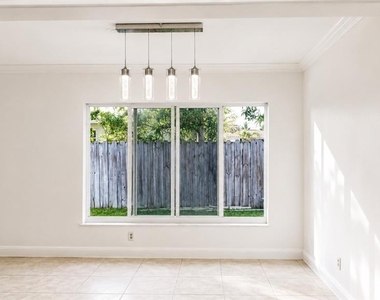 5160 Sw 8th Street - Photo Thumbnail 12
